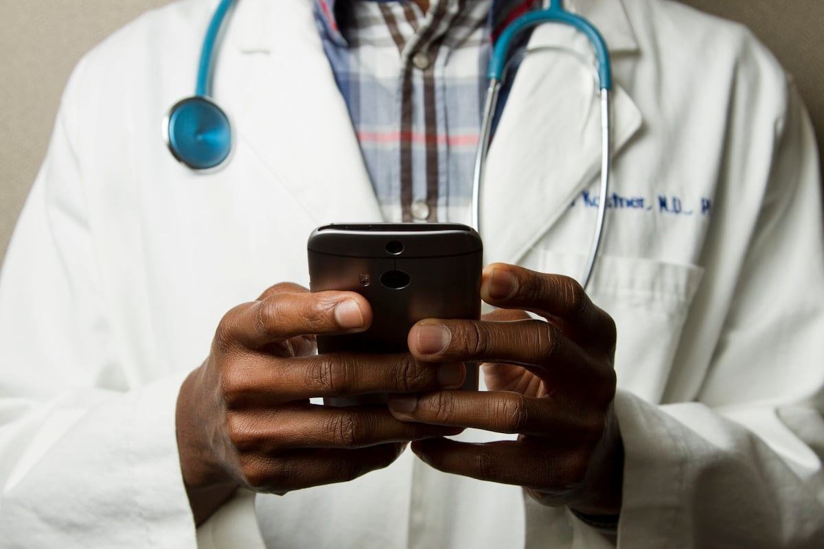 Cloud Migration and Compliance for Healthcare Applications